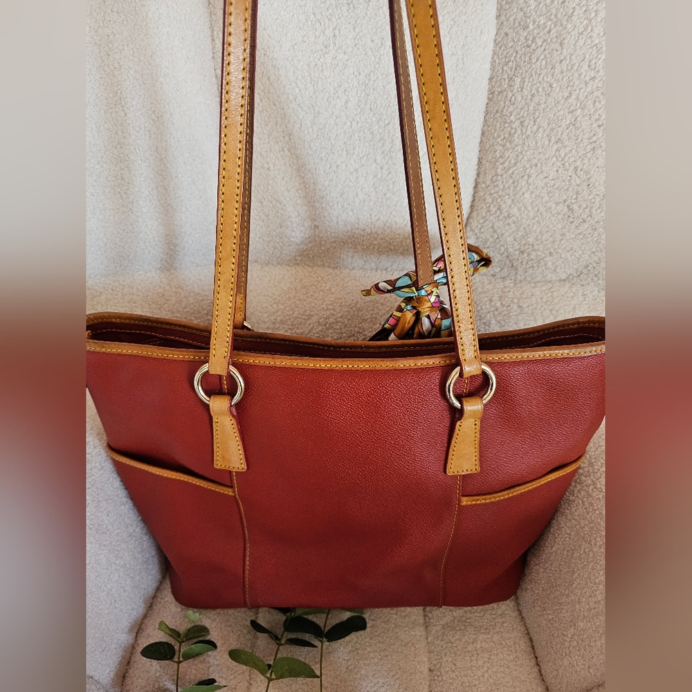 Dooney & Bourke Tote Bag - Picture 2 of 11
